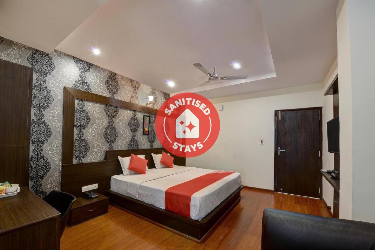 Capital O Hotel Samanvi International Belur  Екстер'єр фото
