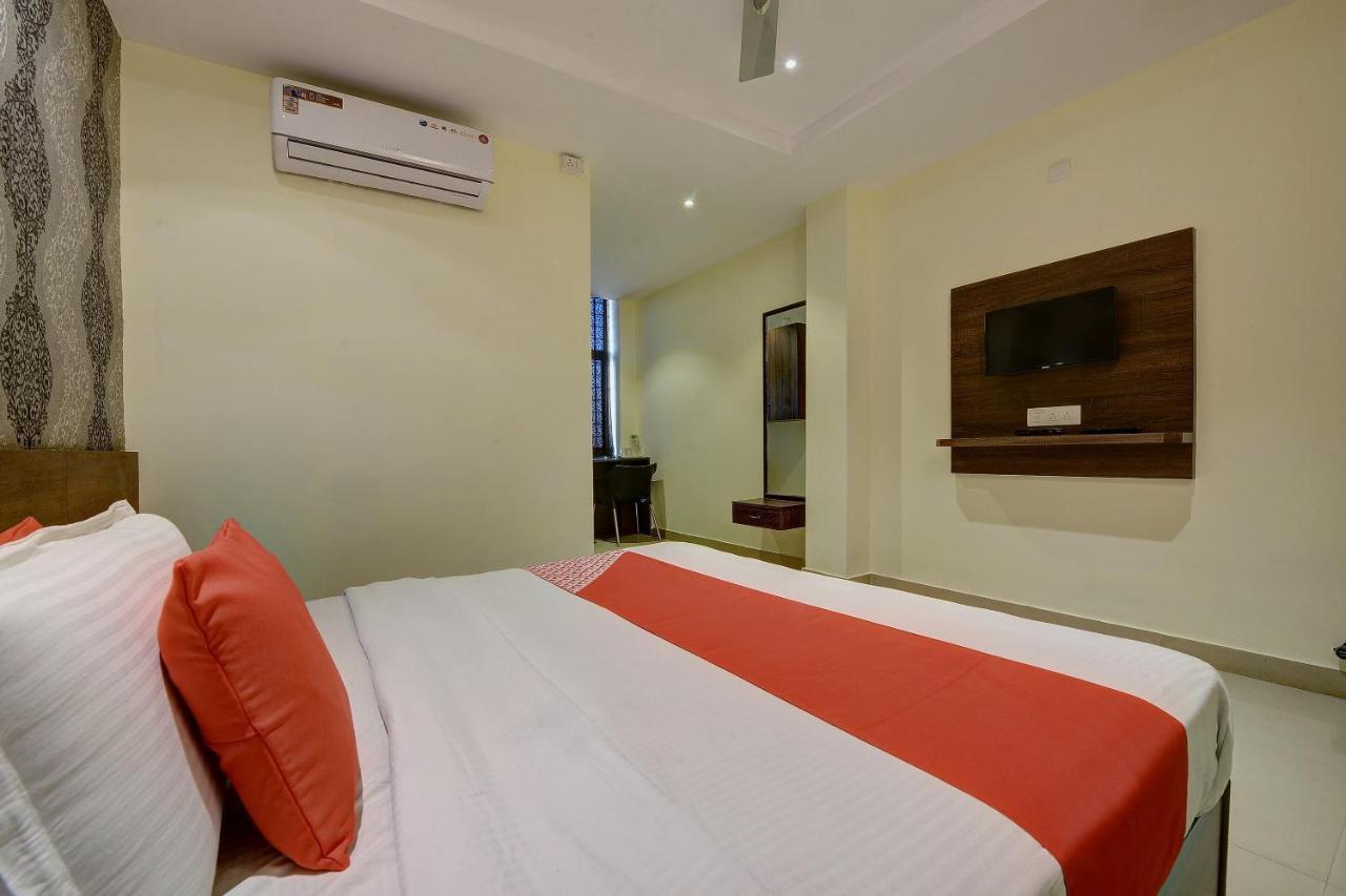 Capital O Hotel Samanvi International Belur  Екстер'єр фото