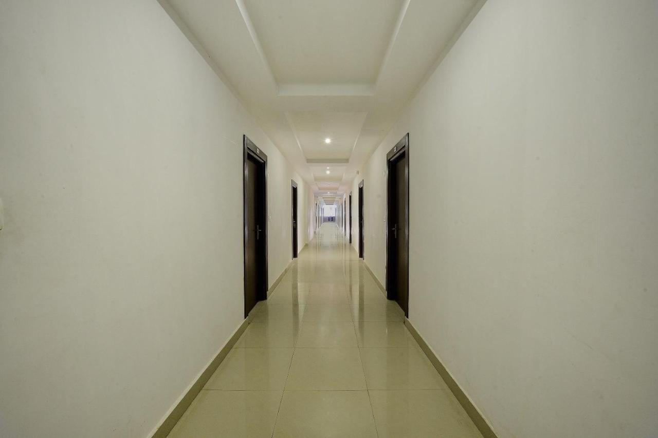 Capital O Hotel Samanvi International Belur  Екстер'єр фото