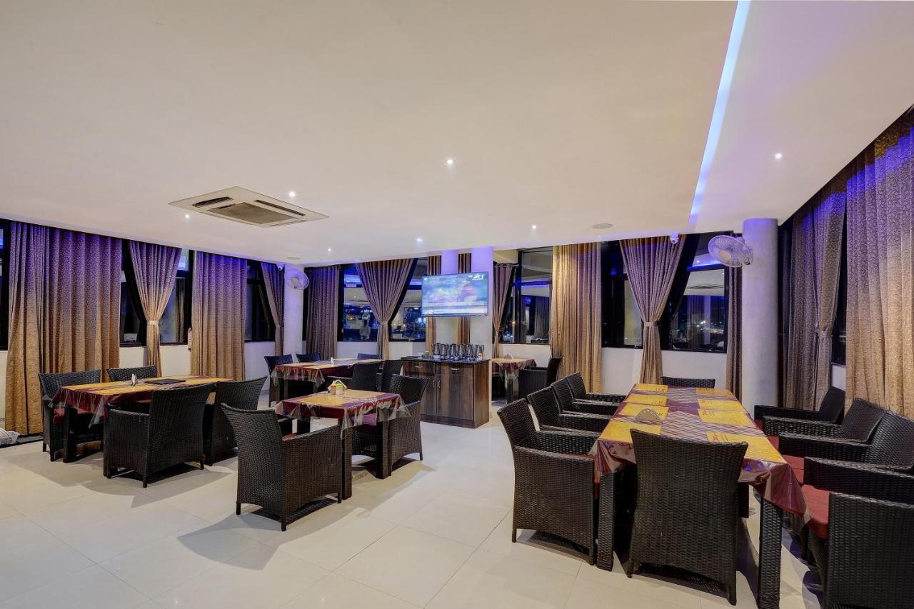 Capital O Hotel Samanvi International Belur  Екстер'єр фото