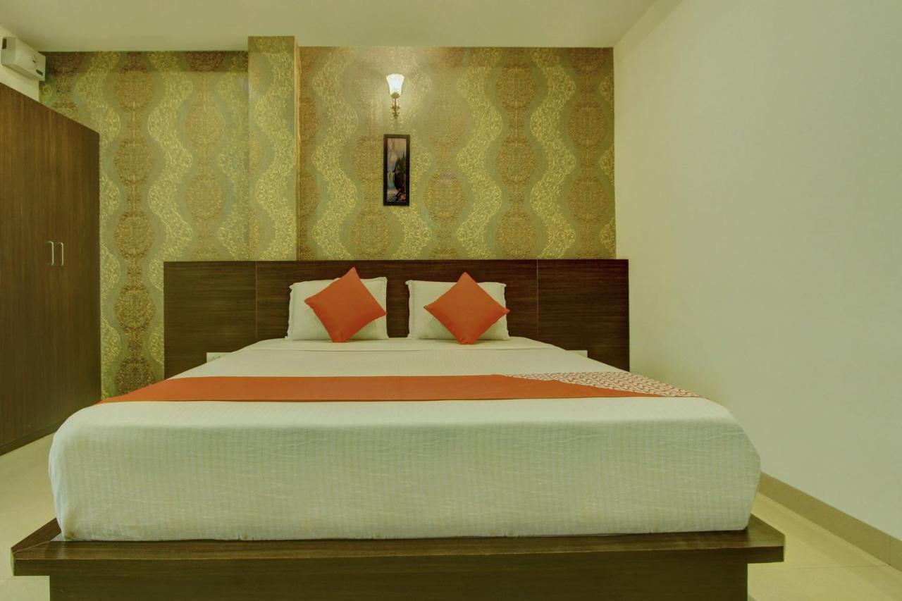 Capital O Hotel Samanvi International Belur  Екстер'єр фото