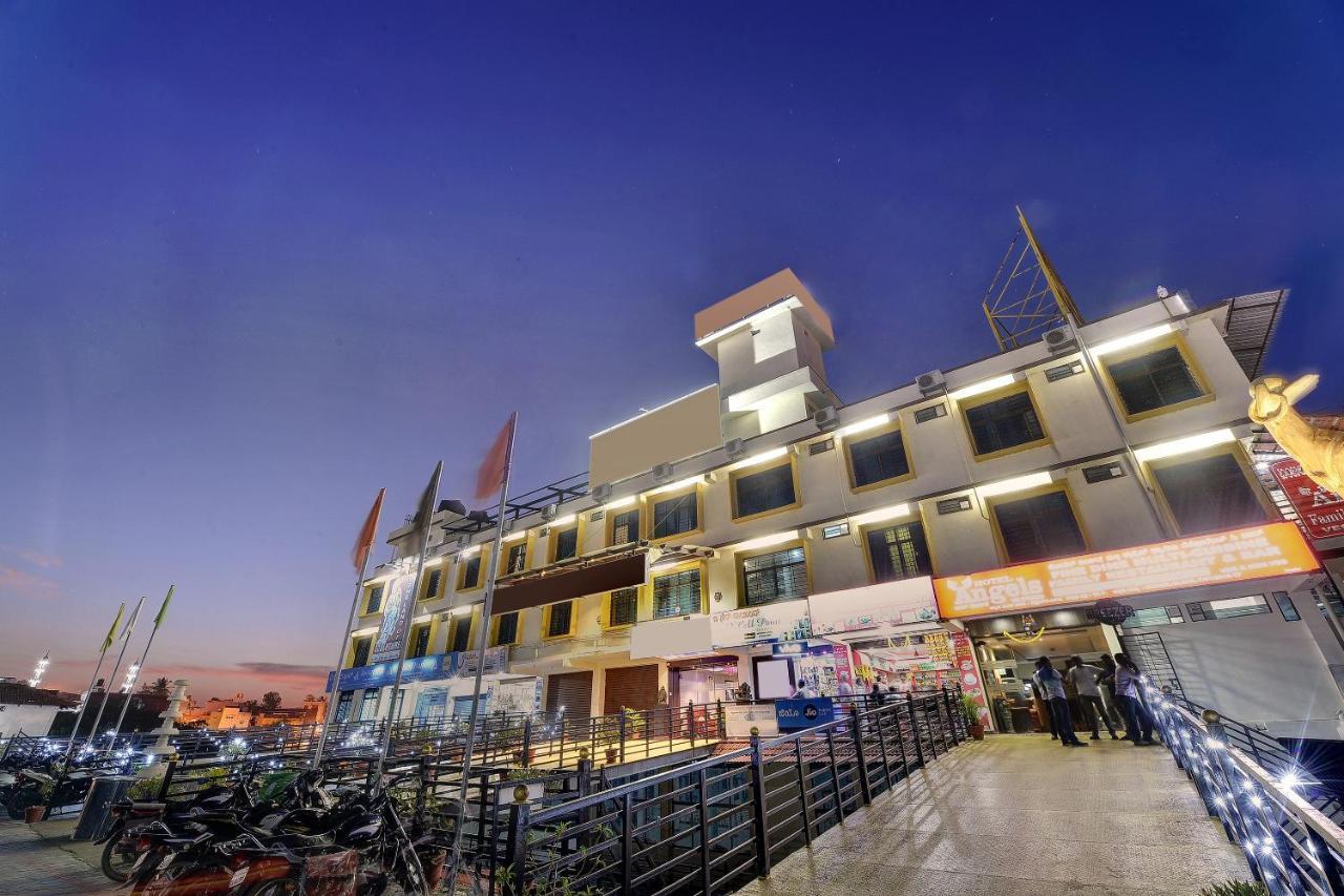 Capital O Hotel Samanvi International Belur  Екстер'єр фото