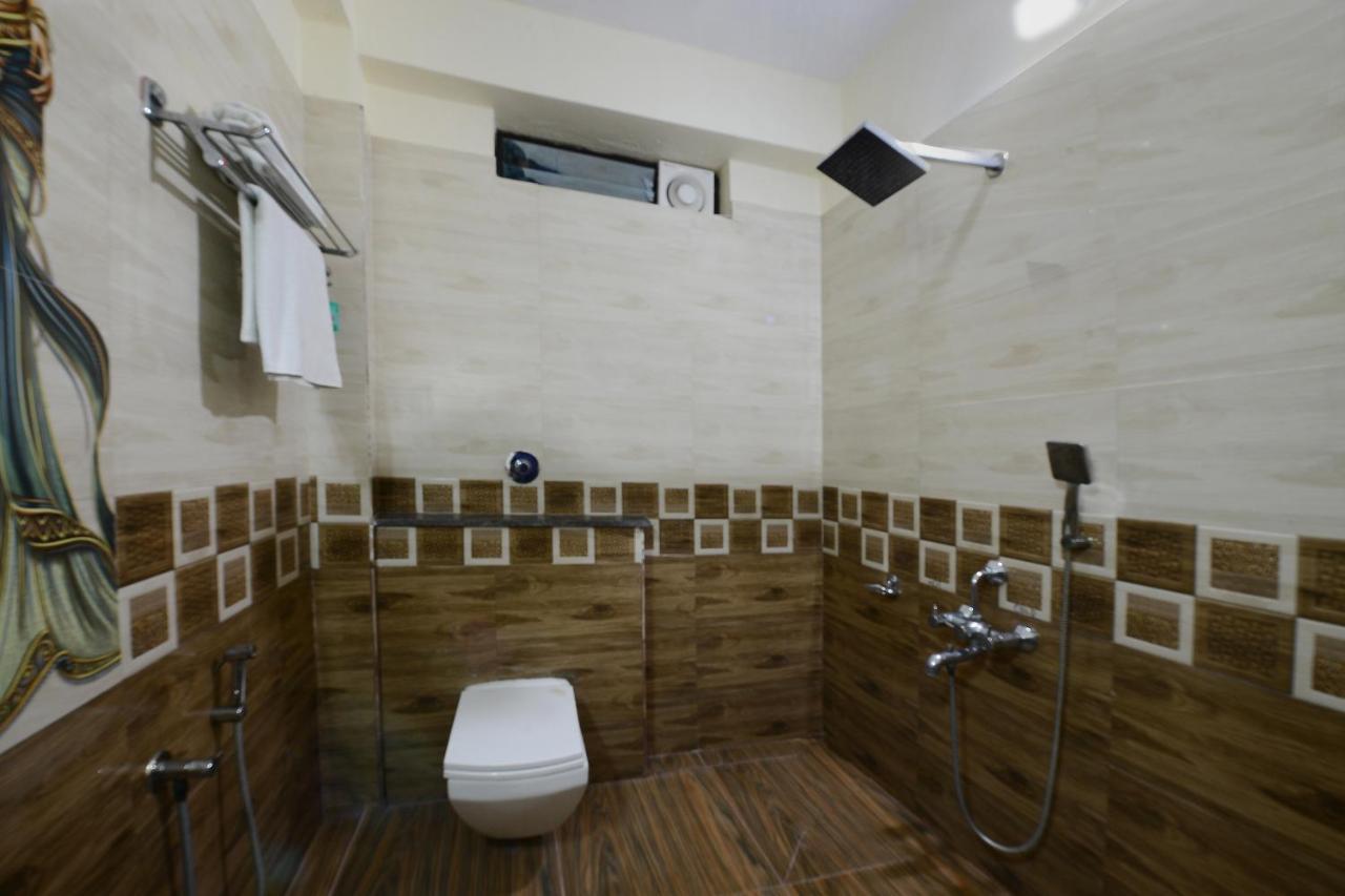 Capital O Hotel Samanvi International Belur  Екстер'єр фото