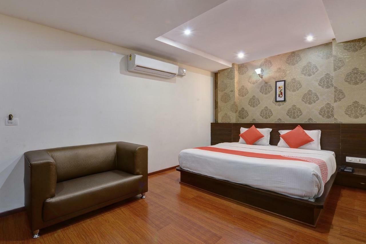 Capital O Hotel Samanvi International Belur  Екстер'єр фото